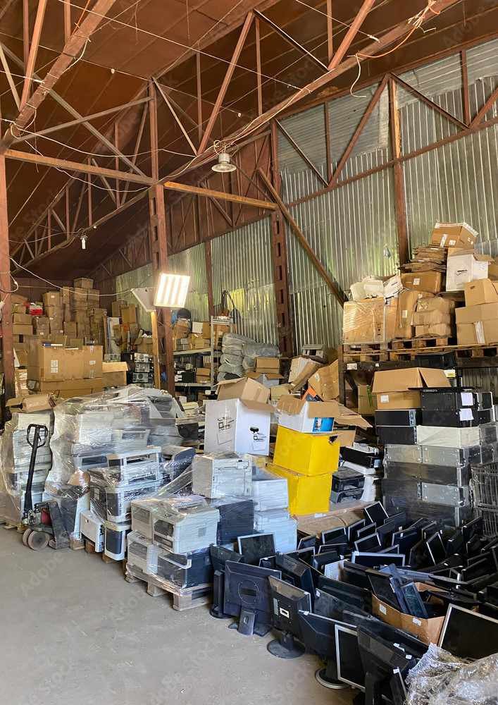 Firmenauflösung Elektronikartikel