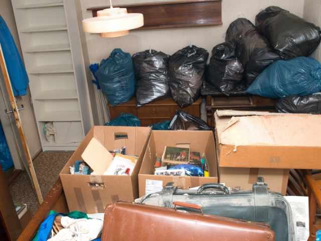 Wohnungsauflösung volle Müllsäcke